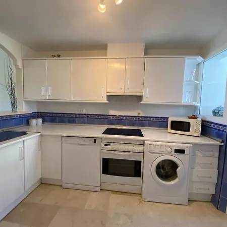 Luxury Large 2 Bedroom Frontline Golf *