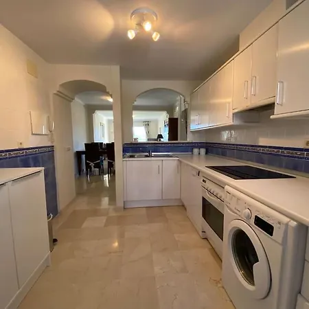 Luxury Large 2 Bedroom Frontline Golf Apartment Malaga