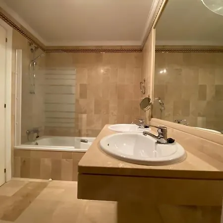 Luxury Large 2 Bedroom Frontline Golf * Malaga