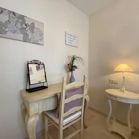 Luxury Large 2 Bedroom Frontline Golf Apartment *